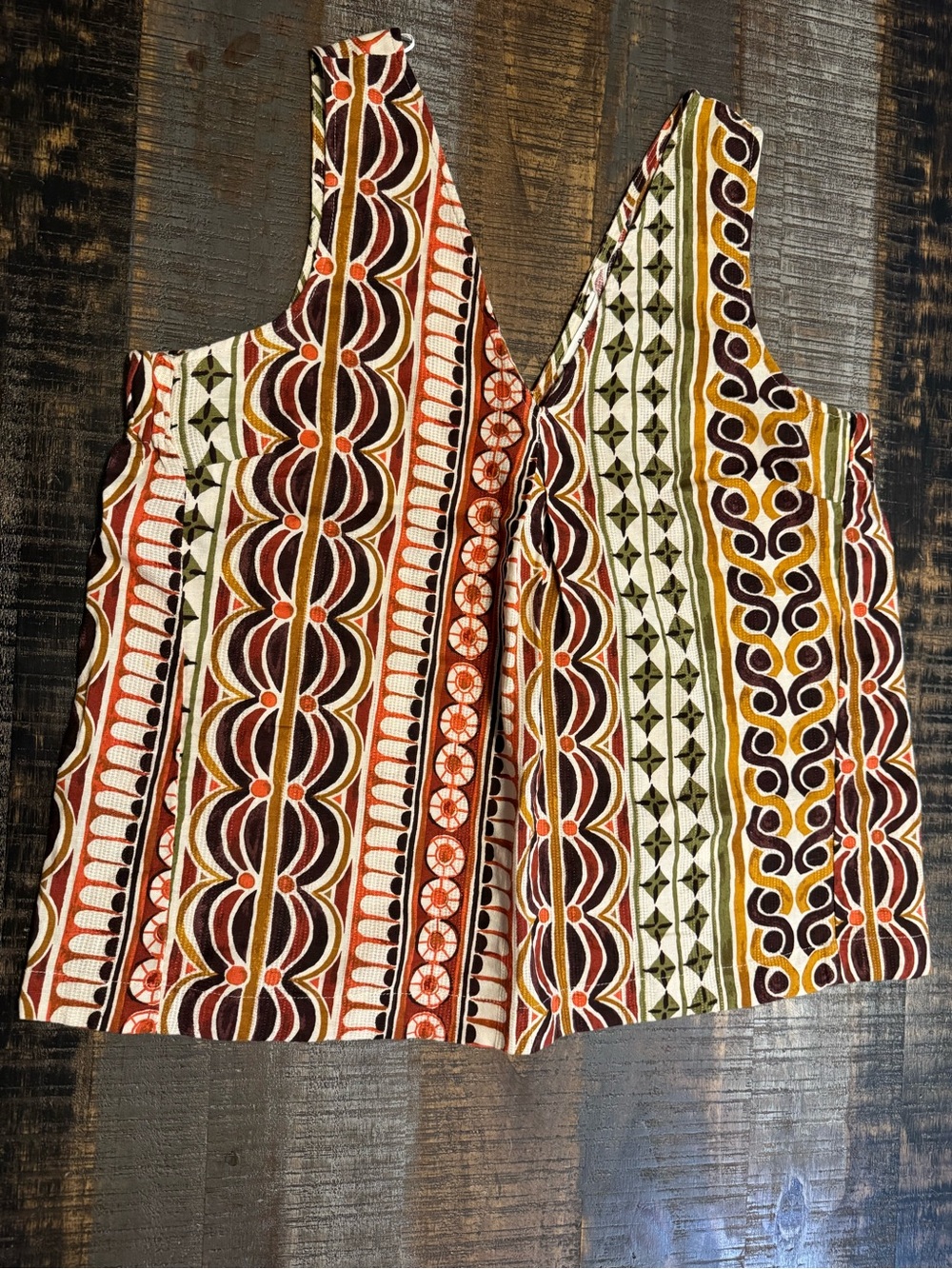Next linen-blend V-neck tank top featuring an eye-catching, multi-colored